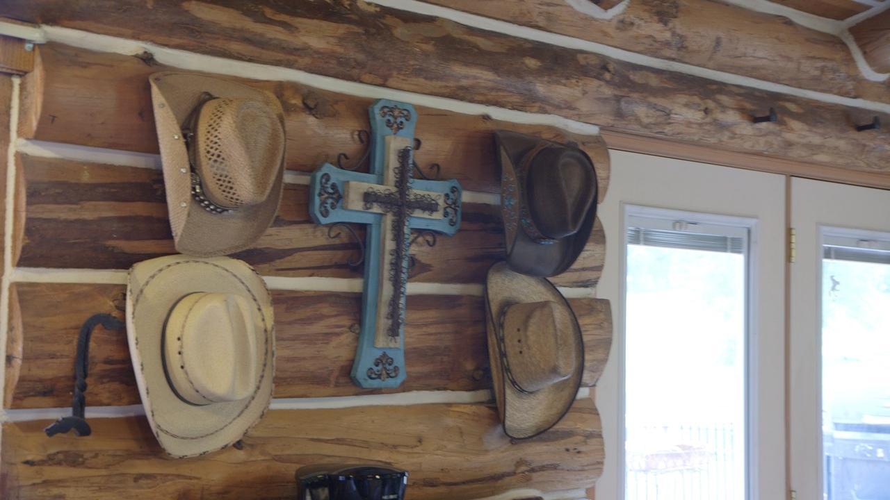 Ghost Canyon Getaway Hermosa Exterior photo
